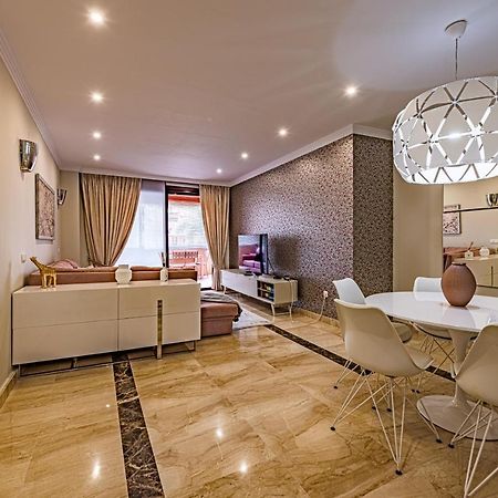 Marina Luxury Apartment เอสเตโปนา ภายนอก รูปภาพ