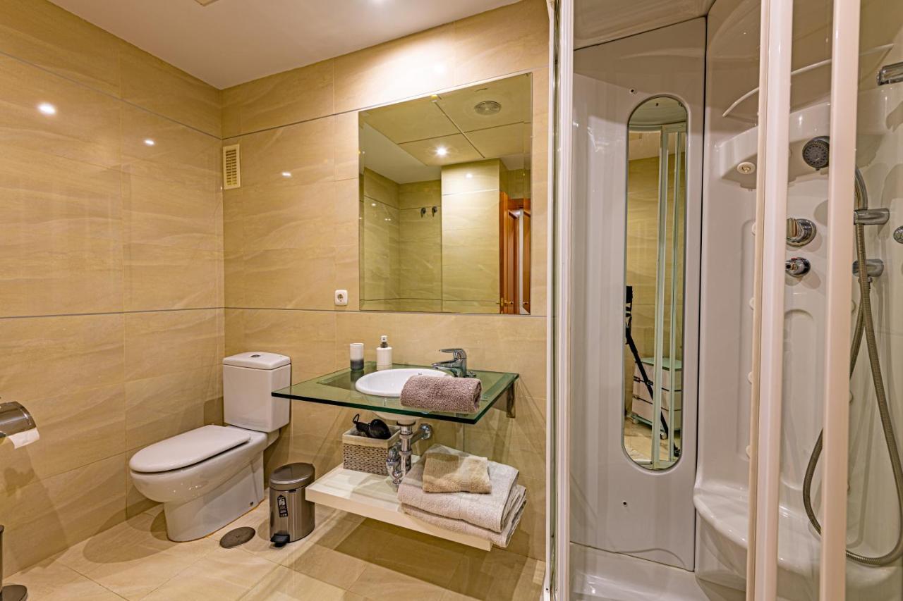 Marina Luxury Apartment เอสเตโปนา ภายนอก รูปภาพ