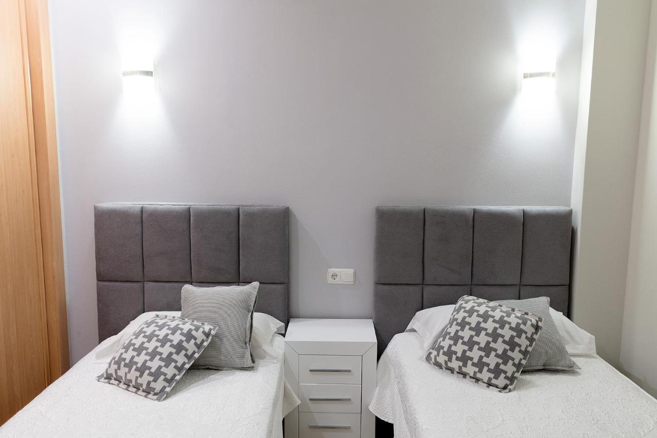 Marina Luxury Apartment เอสเตโปนา ภายนอก รูปภาพ