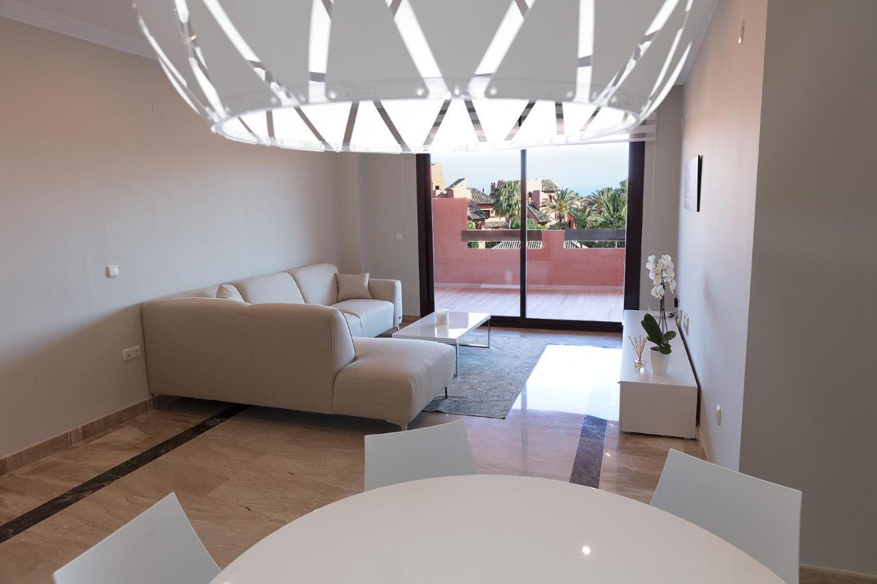 Marina Luxury Apartment เอสเตโปนา ภายนอก รูปภาพ
