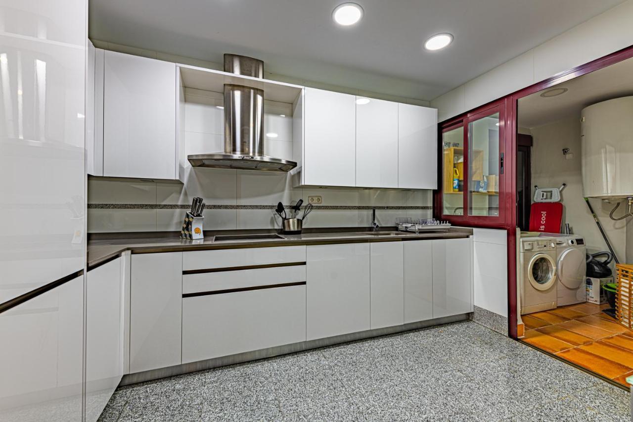 Marina Luxury Apartment เอสเตโปนา ภายนอก รูปภาพ