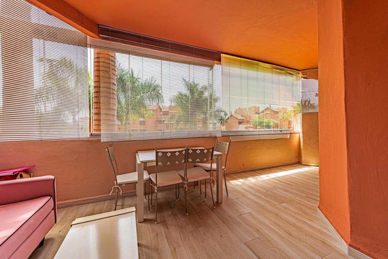 Marina Luxury Apartment เอสเตโปนา ภายนอก รูปภาพ